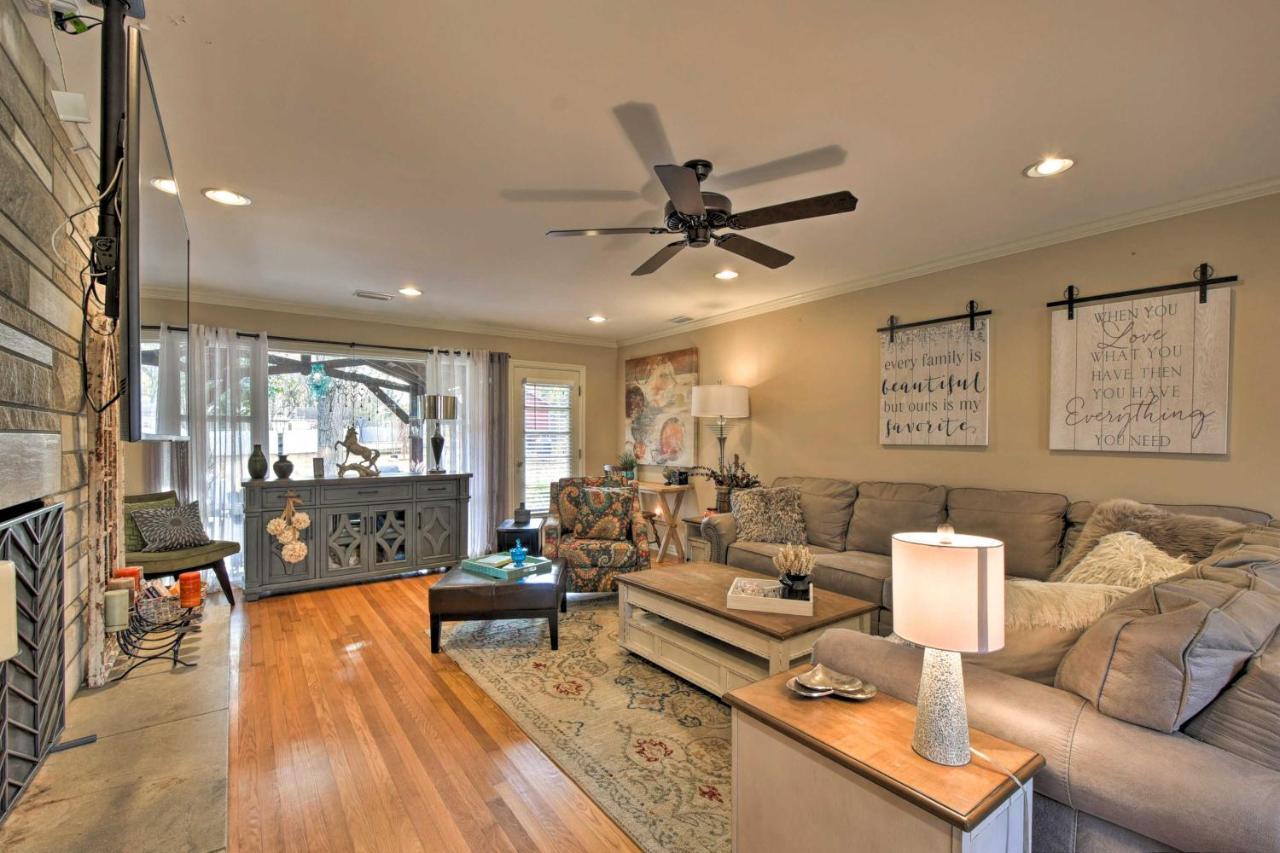 Charming Florence Getaway With Fireplace And Grill! Exterior foto